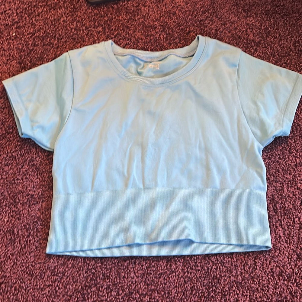 Blue workout top from aerie super stretchy and soft